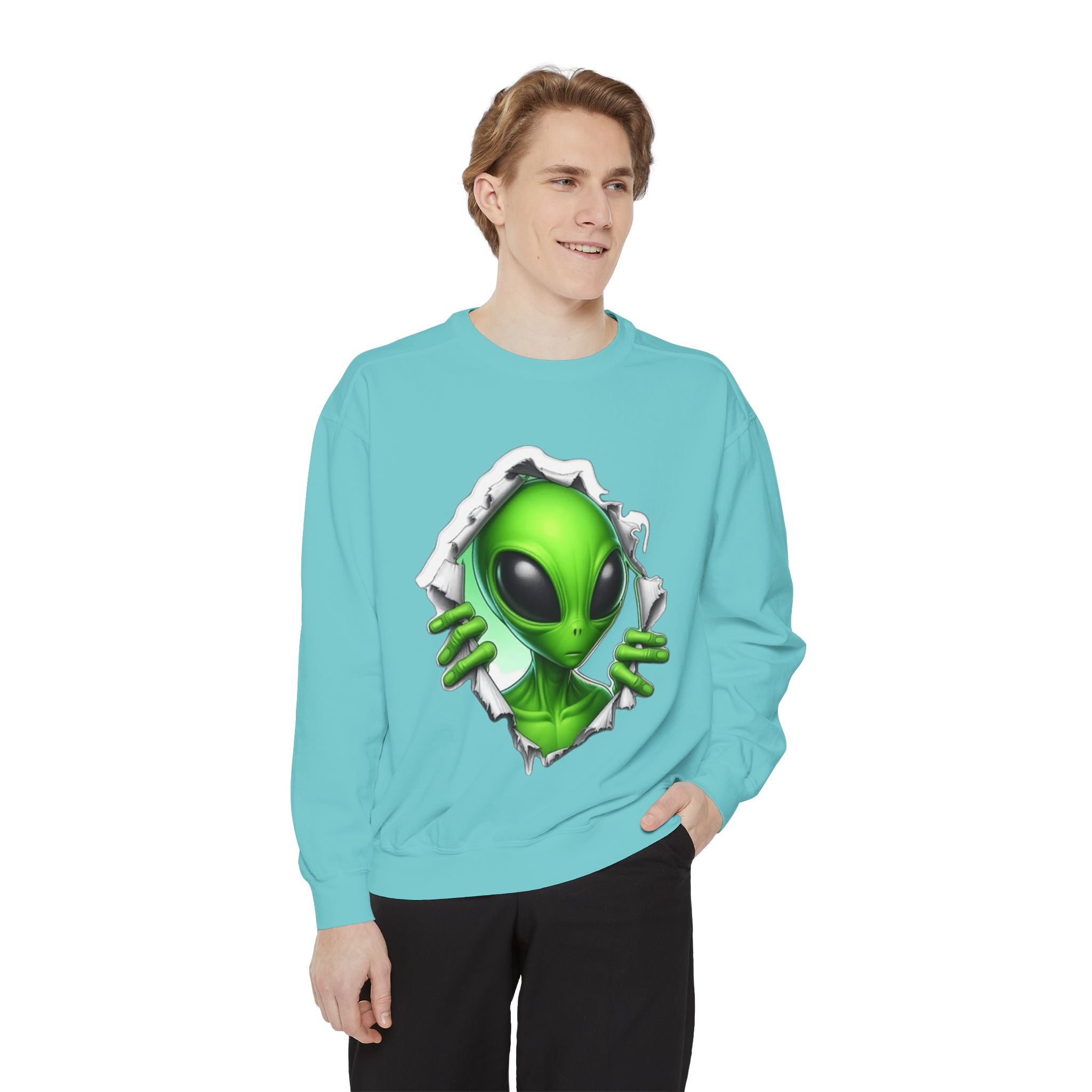 Alien Peeking Graphic Sweatshirt – Green Extraterrestrial Crewneck