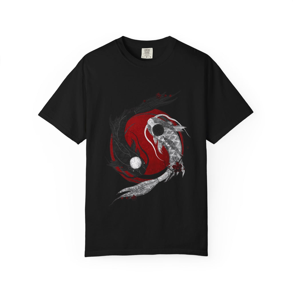 Yin Yang Koi Fish T-Shirt — Camiseta de peces koi haciendo el yin y el yang
