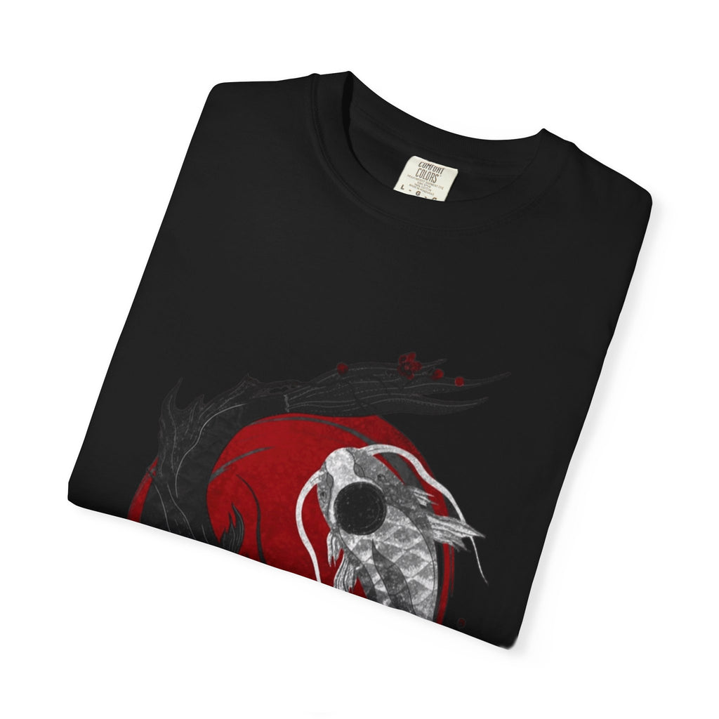 Yin Yang Koi Fish T-Shirt — Camiseta de peces koi haciendo el yin y el yang